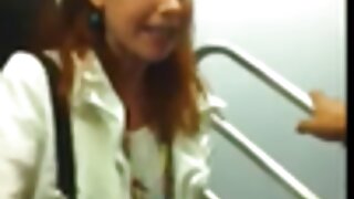 Deze Aziatische MILF ...