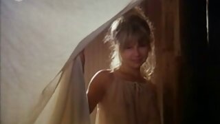 Schaamteloze blondie ...
